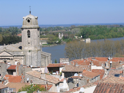 Arles travel guide