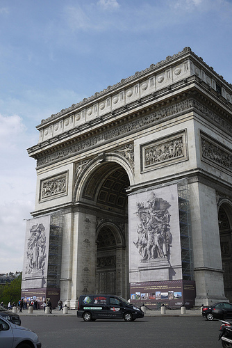 Arc de Triomphe trip planner