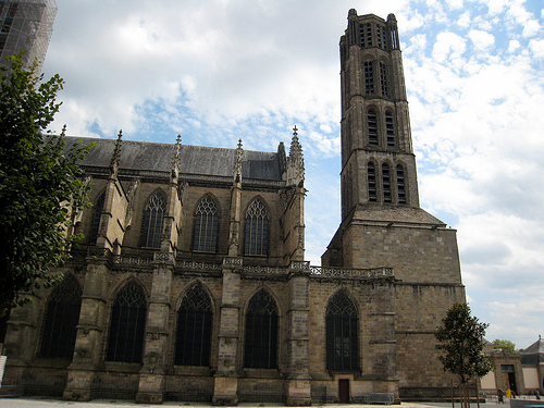 Limoges Cathedral trip planner