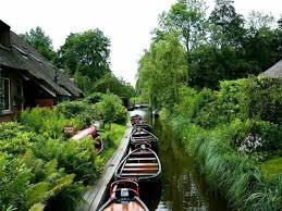 Giethoorn travel guide